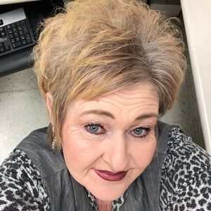 Meet your Posher, Vickie